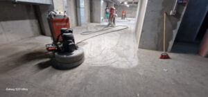 Utilaj industrial pentru slefuit betonul