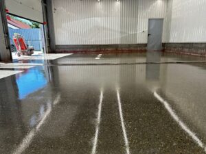 Lac de beton decorativ