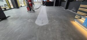 Pardoseala din beton, curat